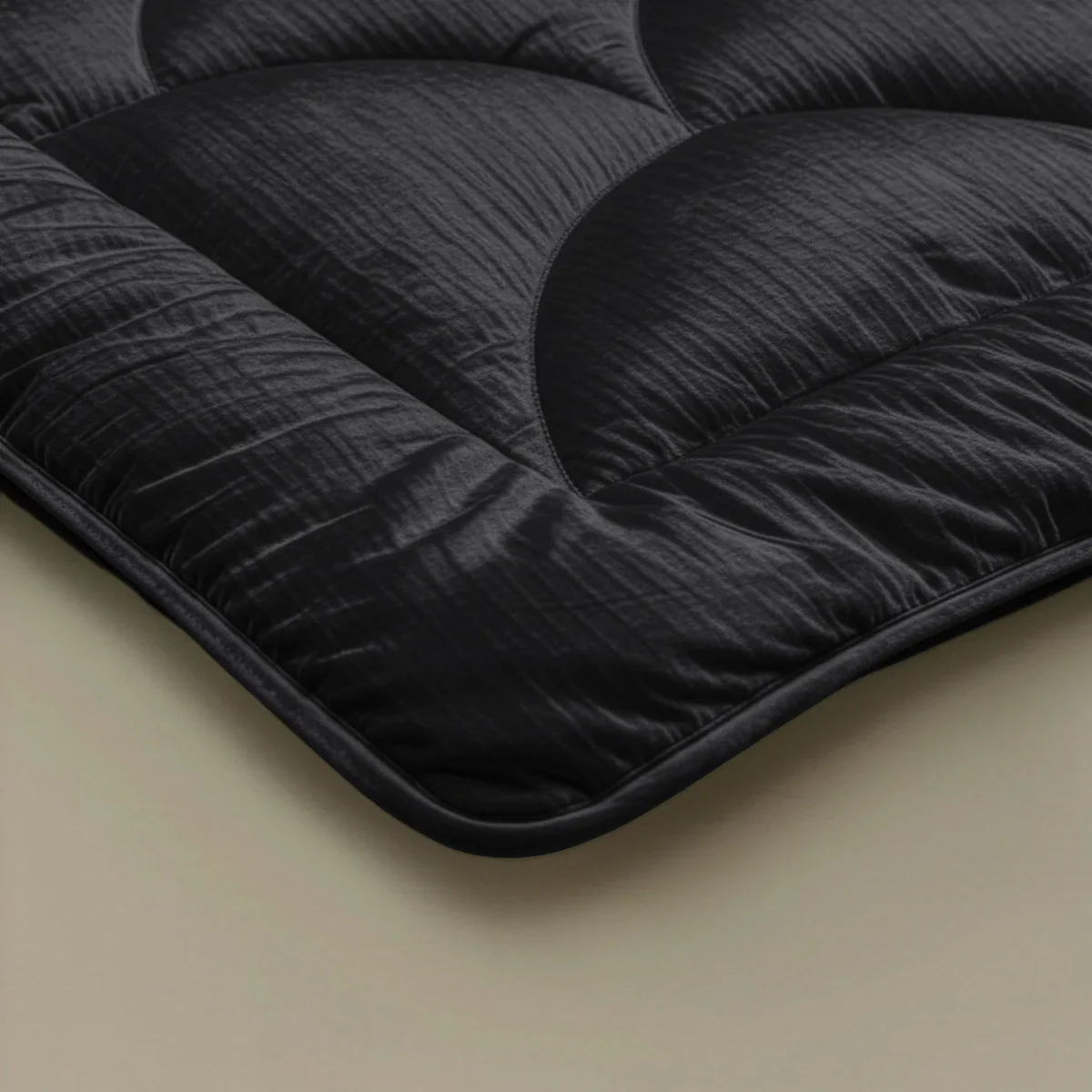 Zelesta Velvetbed Chic - Noir - Image 4