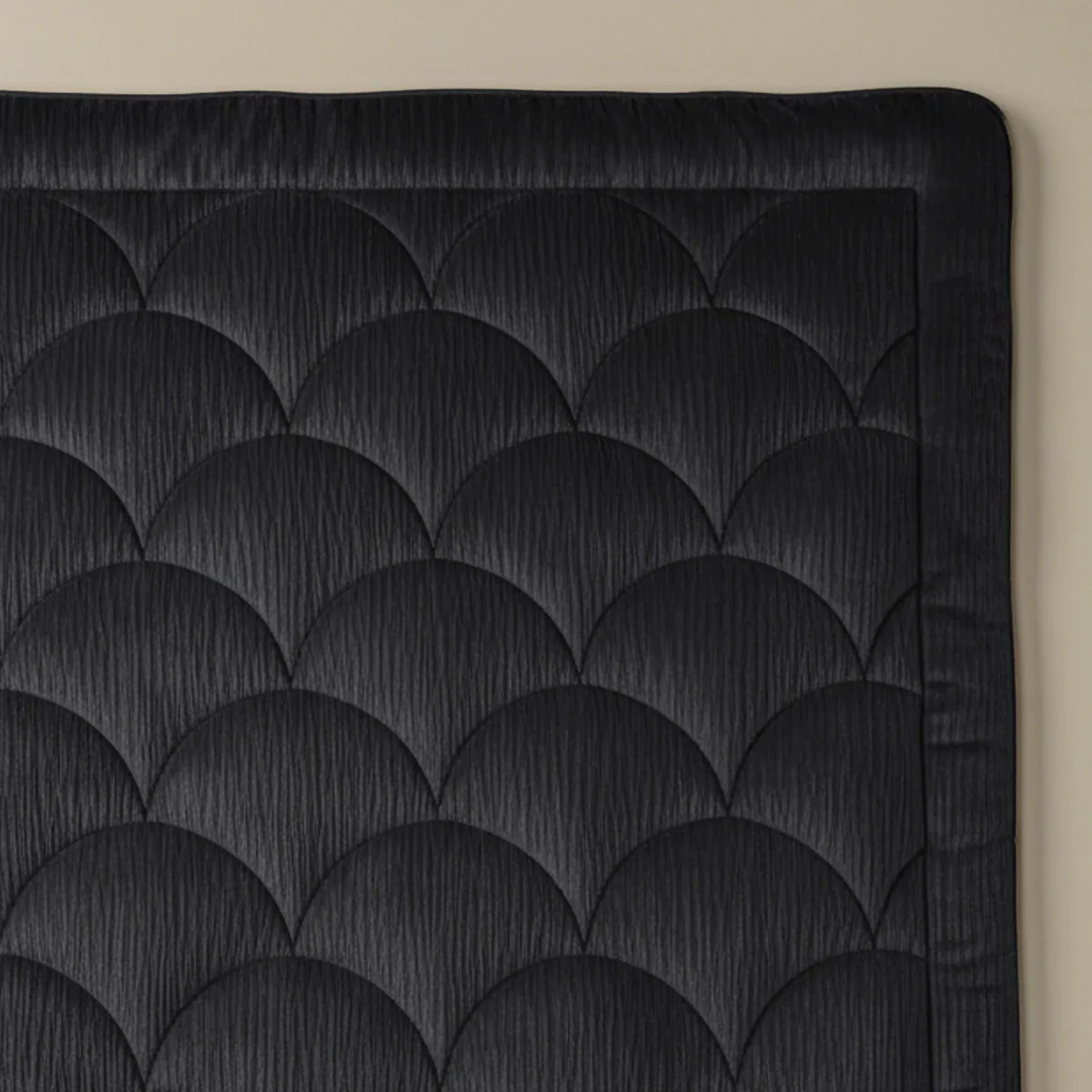 Zelesta Velvetbed Chic - Noir - Image 6